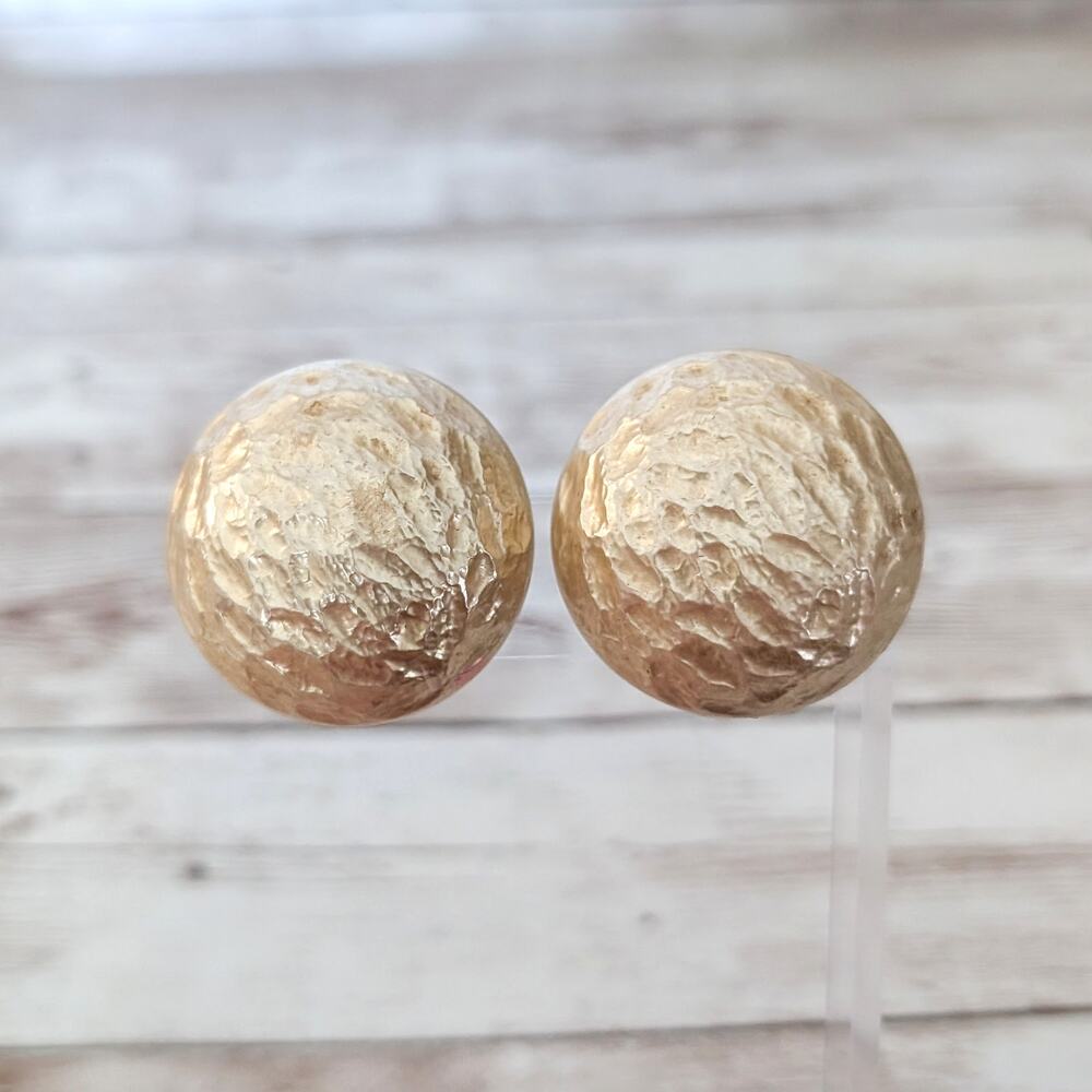 Vintage Clip On Earrings Light Golden Tone Large Chunky Statement 1 & 3/8"